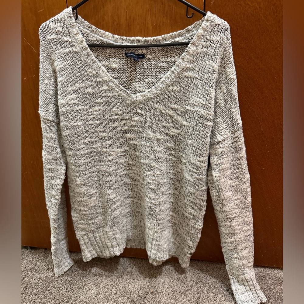American eagle large knit v neck sweater